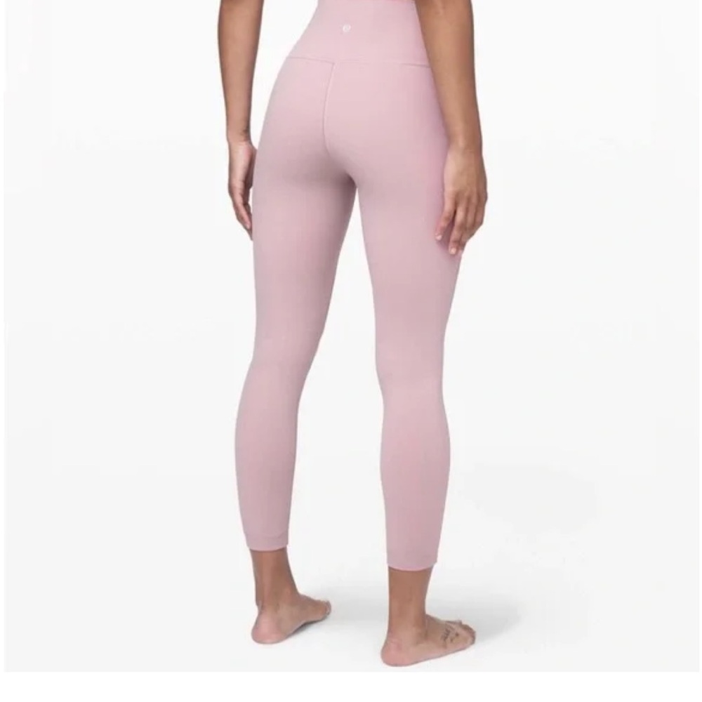 Lululemon wunder under leggings size 4